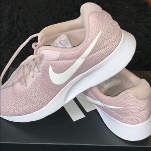 Like New Blush Nike Tanjun
